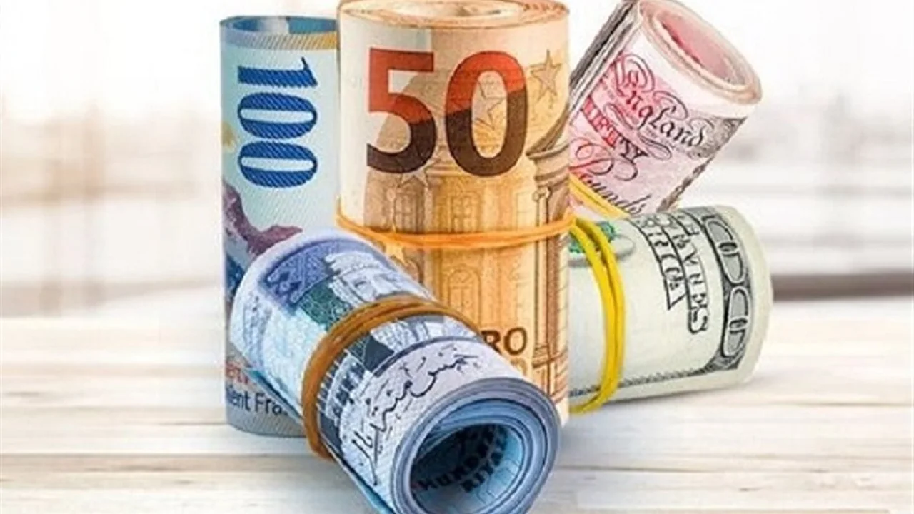 تحديثات الصرف.. تذبذب أسعار العملات الأجنبية مقابل الجنيه في تعاملات الأحد 25 يناير 2026